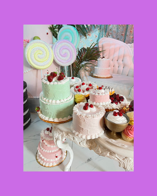 Louez nos Gâteaux et Sucettes Géantes